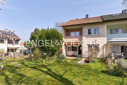 Haus zum Kaufen in Freiburg im Breisgau 390.000,00 € 130 m²