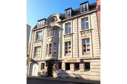 Haus zum Kaufen in Mönchengladbach 1.490.000,00 € 631 m²