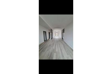 Schöne 4-Raum-Wohnung mit Küche zu vermieten - Burg