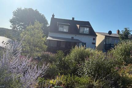 Einfamilienhaus - 210.000,00&nbsp;EUR Kaufpreis, ca.&nbsp; 174,00&nbsp;m&sup2; in Sulzbach (Saar) (PLZ: 66280)