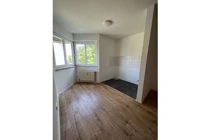 Wohnung zum Mieten in Salzatal 325,00 € 35.2 m²