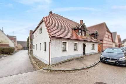 Haus zum Kaufen in Merkendorf 99.000,00 € 175.28 m²