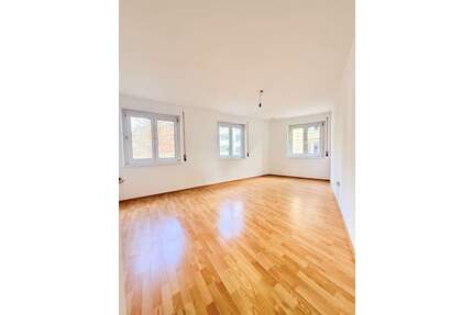 Wohnung zum Kaufen in Stuttgart 335.000,00 € 77 m²