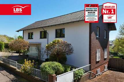 Haus zum Kaufen in Porta Westfalica 165.000,00 € 210 m²