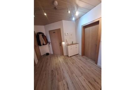 Ruhige, sehr schöne 3 Zi. Kuschelwohnung 66 m² in Klardorf - Schwandorf