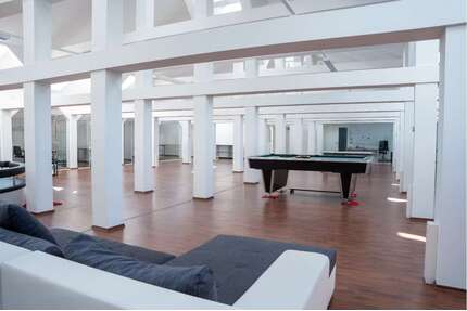 Büro in Wiesbaden 5.791,50 € 585 m²