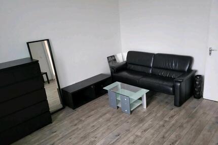 Zimmer für Frauen - 390,00&nbsp;EUR Kaltmiete, ca.&nbsp; 30,00&nbsp;m&sup2; in Aachen (PLZ: 52068) Aachen-Mitte