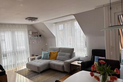 Hausgefühl auf 2 Ebenen: Moderne 5-Zi. Maisonette mit EBK, TG - Sindelfingen Darmsheim