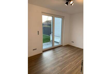 Schönes Neubau Mehrgenerationenhaus (zusammen oder allein mieten) - Radebeul