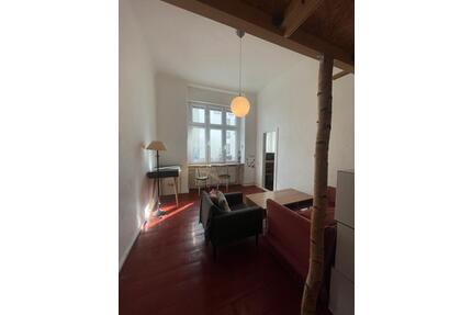 sonnige altbau ein-zimmerstudio wohnung am Gleisdreick - Berlin