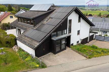 Haus zum Kaufen in Brigachtal 580.000,00 € 250 m²