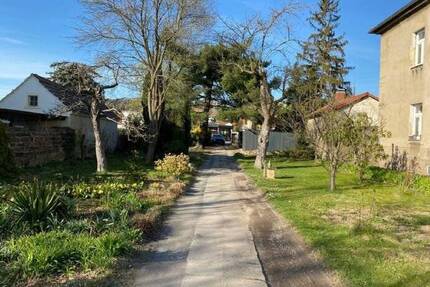 Grundstück für Einfamilienhaus in zentraler Lage von Radebeul-West