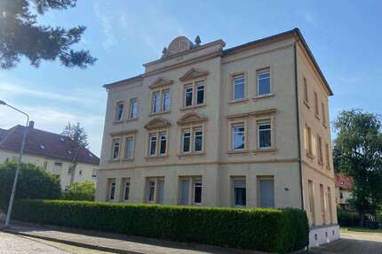 Wohnung zum Kaufen in Heidenau 110.900,00 € 58.12 m²