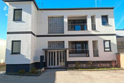 Neu-Isenburg: Großes 1 Zi. Apartement mit Balkon im Erstbezug