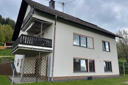 Renoviertes Einfamilienhaus mit Einliegerwohnung - Malberg