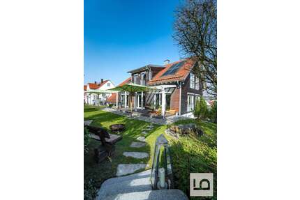 Haus zum Kaufen in Wolnzach 1.390.000,00 € 265 m²