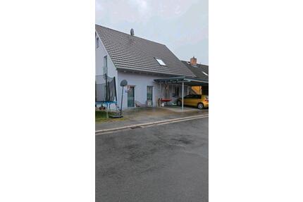 Einfamilienhaus zur Miete - 1.150,00&nbsp;EUR Kaltmiete, ca.&nbsp; 140,00&nbsp;m&sup2; in Lisberg (PLZ: 96170)