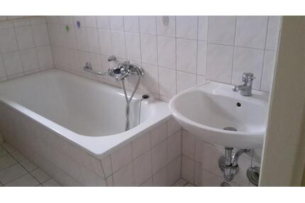 2-Raumwohnung - 450,00&nbsp;EUR Kaltmiete, ca.&nbsp; 60,00&nbsp;m&sup2; in Apolda (PLZ: 99510)