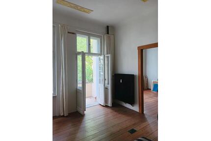 3,5-Zimmer im unprätentiösen alten Seitenflügel - Berlin Charlottenburg-Wilmersdorf