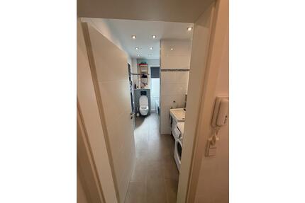 2ZKDB Balkon Wohnung in 47057 Duisburg Kern saniert Uni HBF nah