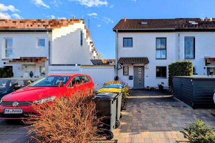 5 Zimmer Stadthaus mit Garage und einladendem Garten von privat - Falkensee