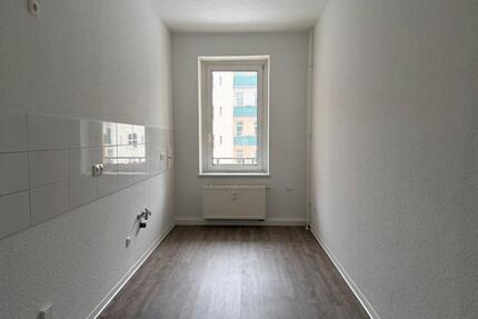 2-Zimmer-Wohnung mit Balkon! - 581,00&nbsp;EUR Kaltmiete, ca.&nbsp; 64,55&nbsp;m&sup2; in Leipzig (PLZ: 04347) Nordost