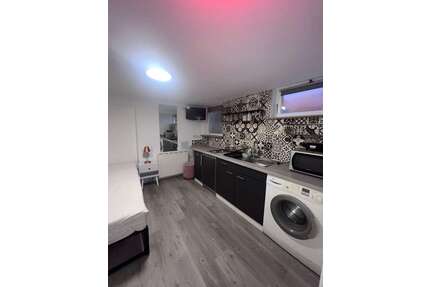 Wohnung zum Mieten in Stuttgart 480,00 € 10 m²