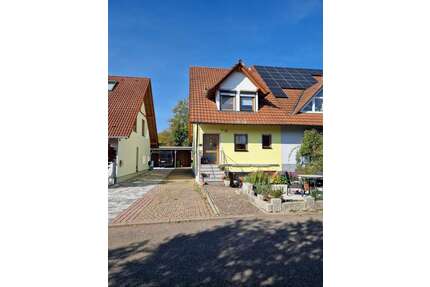 Haus zum Kaufen in Freiburg im Breisgau 795.000,00 € 193 m²