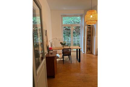Gemütliche 2-Zimmer-Wohnung mit Einbauküche und Terrasse - Hamburg Harburg