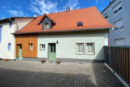 2 Häuser in Großauheim - Preis: 675.000 € Provisionsfrei - Hanau