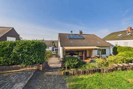 Haus zum Kaufen in Hochspeyer 449.000,00 € 223 m²