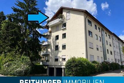Außergewöhnliche 4,5 Zimmer-DG-Wohnung mit Lift, Garage & Blick auf den Hohentwiel - Singen (Hohentwiel)