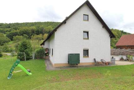 Ein-Zweifamilienhaus in Pretzfeld