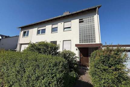 2-Familienhaus im Zentrum von Fuldabrück Dittershausen