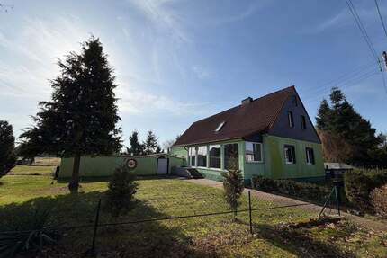 Einfamilienhaus in Isterbies hochwertig Teilsaniert mit großem Grundstück - Möckern Göbel