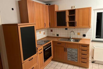 Großzügige OG‑Wohnung: 3 Zi.+ 2 DG‑Zimmern, Balkon, zentral - Steyerberg