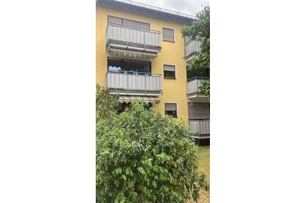 Neu renovierte 2-Zimmer-Wohnung mit Balkon am Tillypark - Nürnberg West