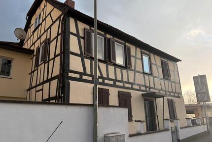 Mehrfamilienhaus auf Eckgrundstück direkt am MainBestlage - Kelsterbach