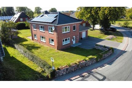 Einfamilienhaus mit Doppelgarage & PV – provisionsfrei - Seeth