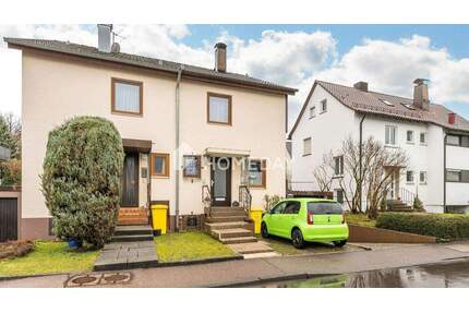 Ein Haus mit Herz - gepflegte DHH mit Balkon, Garage und Vollkeller in Schorndorf