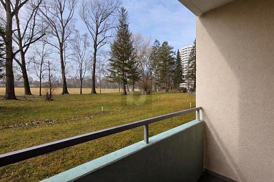 RUHIGE LAGE MIT BLICK INS GRÜNE - Puchheim