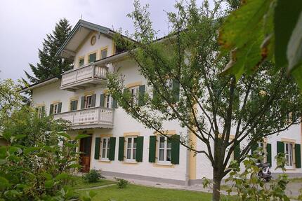 2-Zimmer-Wohnung Bad Tölz, zentral in Schulnähe, großer Garten