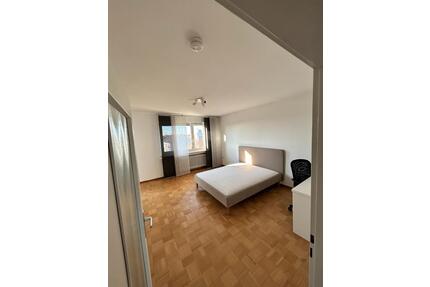 3 WG-Zimmer in Köln zu vermieten. Domblick vom eigenen Balkon! - Unna