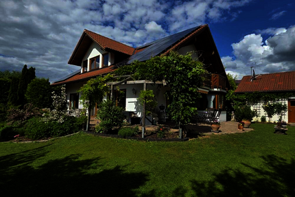 Haus zum Kaufen in Hofstetten 999.000,00 € 235.6 m²