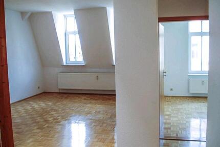 helle Dachgeschosswohnung in der südlichen innenstadt - Halle (Saale) Damaschkestraße