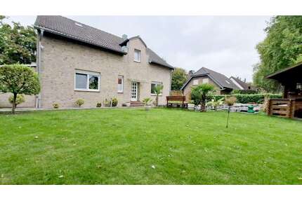 Haus zum Kaufen in Oberhausen 595.000,00 € 176.07 m²