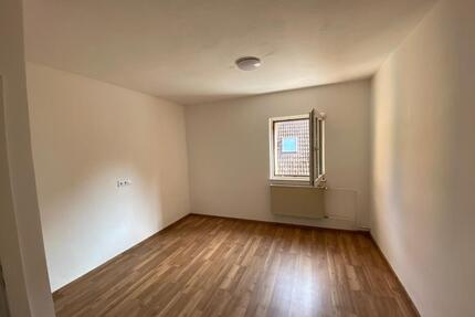 2 Zimmer Wohnung in Ornbau - 450,00&nbsp;EUR Kaltmiete, ca.&nbsp; 60,00&nbsp;m&sup2; in Ornbau (PLZ: 91737)