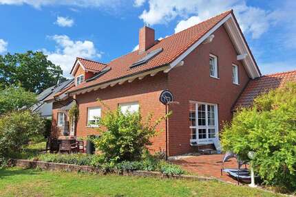 Haus zum Kaufen in Neuenkirchen 730.000,00 € 269.57 m²