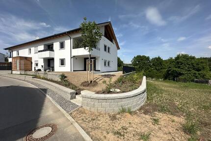 Neubau 2-Zimmer- Wohnung mit TerrasseGarten inkl. hochwertiger Einbauküche - Altenthann Forstmühle