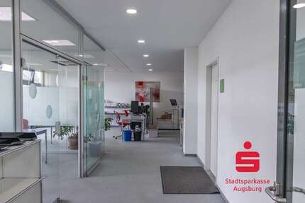 Halle in Augsburg 4.675,00 € 550 m²